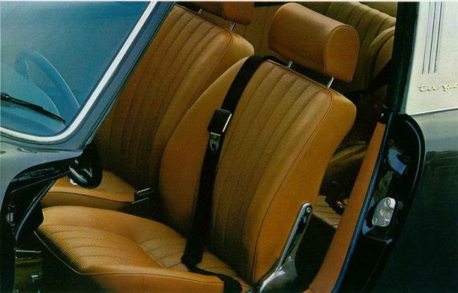 1969 Targa interior, from the brochure