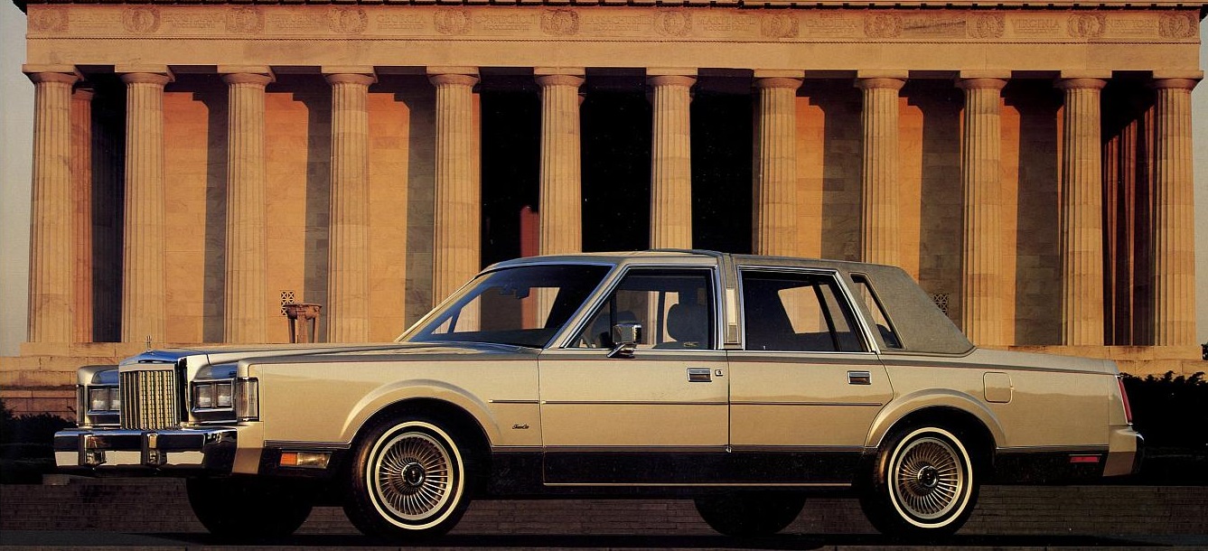 Lincoln Town car 1988 рисунок